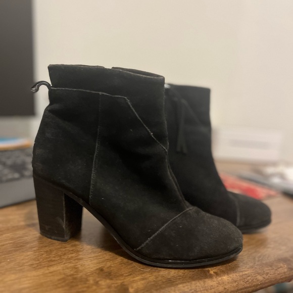 Toms Shoes - TOMS Black Suede Booties